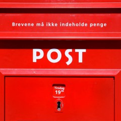 Innovations dans le secteur postal . Episode 4 : retourner ses achats en ligne