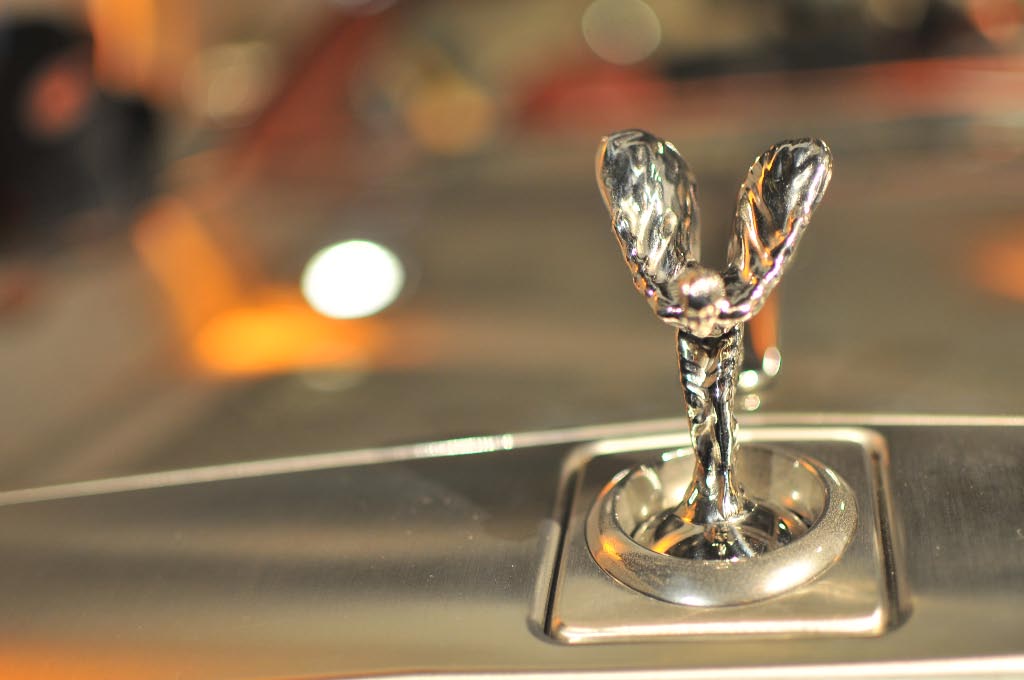 Rolls-Royce mélange les références dans son coupé Drophead
